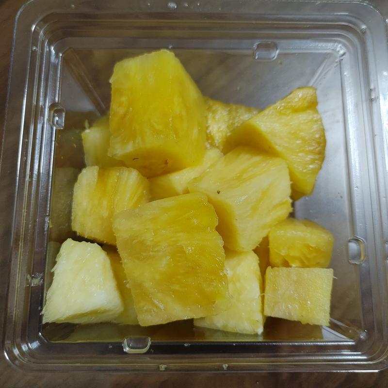 インドネシア産 カットパイン(スーパーベルクス 市川鬼高店)