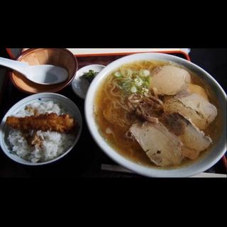 チャーシュー麺とイカライス(永楽庵 本店 （えいらくあんほんてん）)