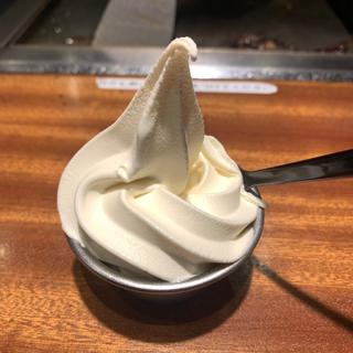ソフトクリーム(極味や 東京駅店 ハンバーグ ステーキ)