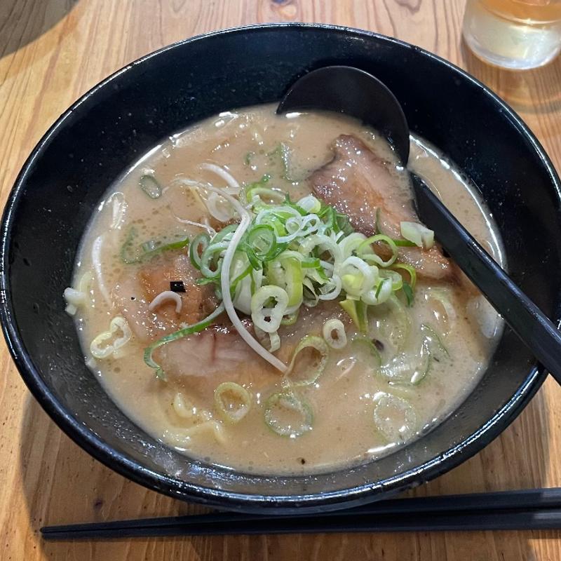 炙り豚トロラーメン(らーめん いちよし)
