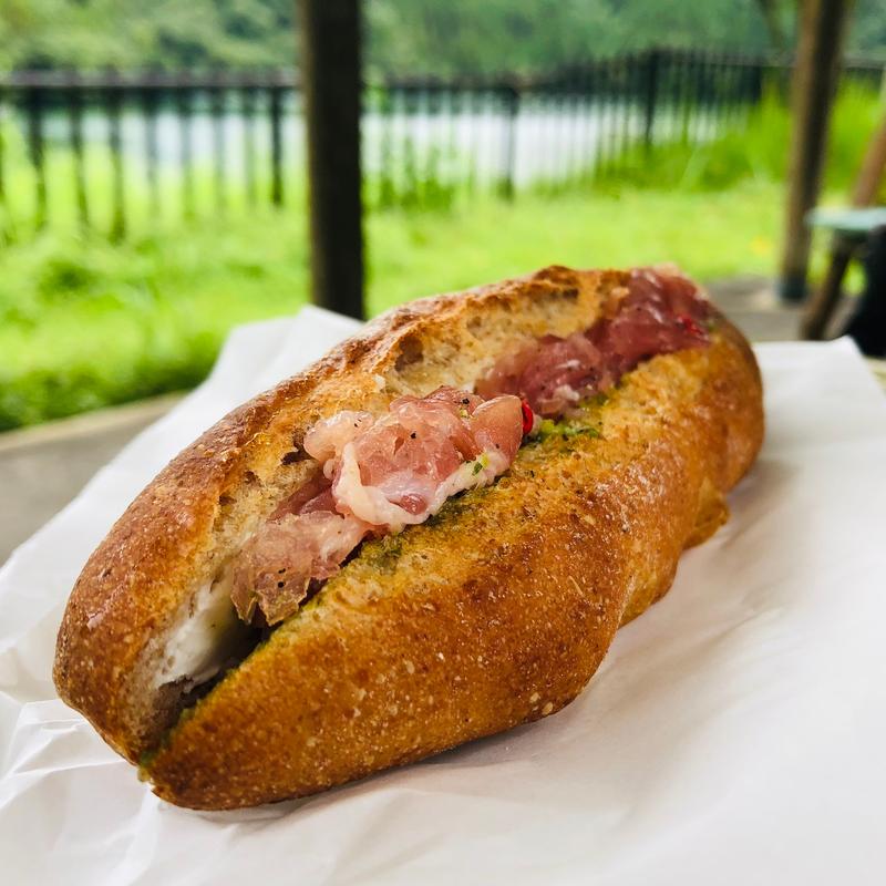 生ハムとバジルのカスクルート(Bakery Cafe Chanaan （ベーカリー カフェ カナン）)