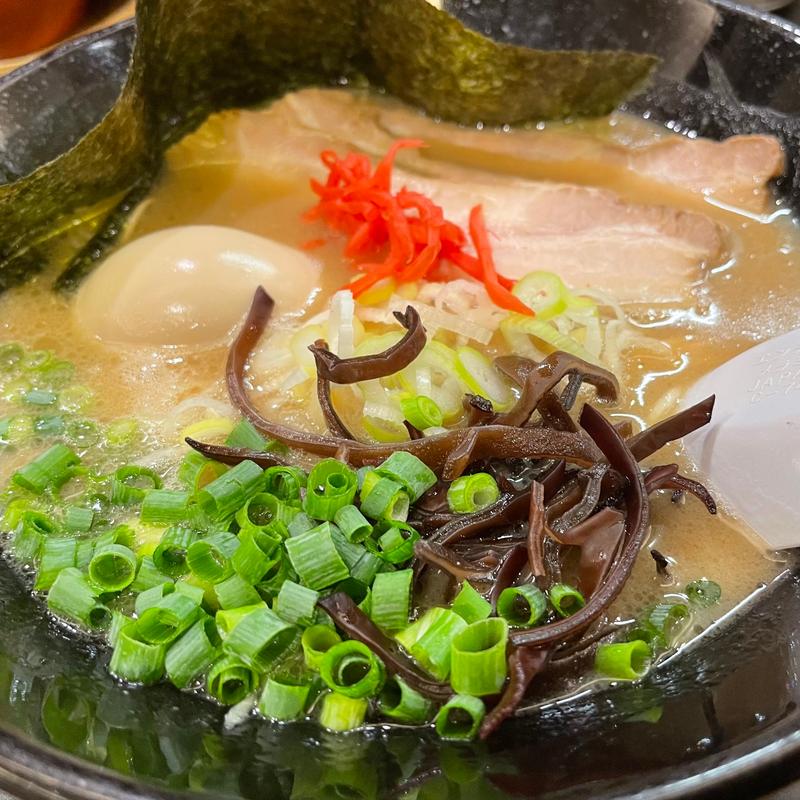 特製茨城豚骨まる(博多らーめん とんこつ家 高菜 )