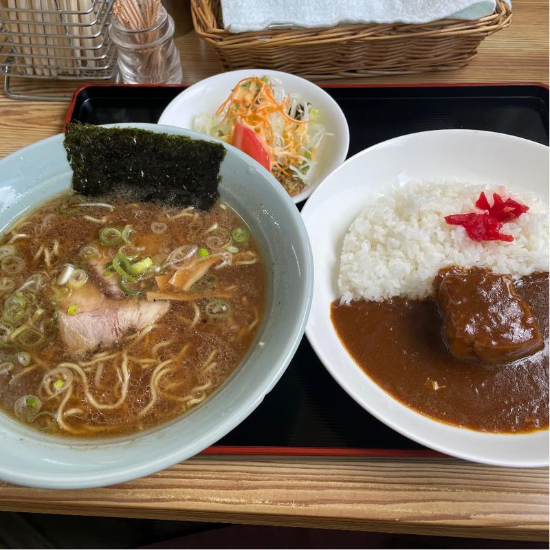 ラーメン＆カレーセット サラダ付(駅前旅館)