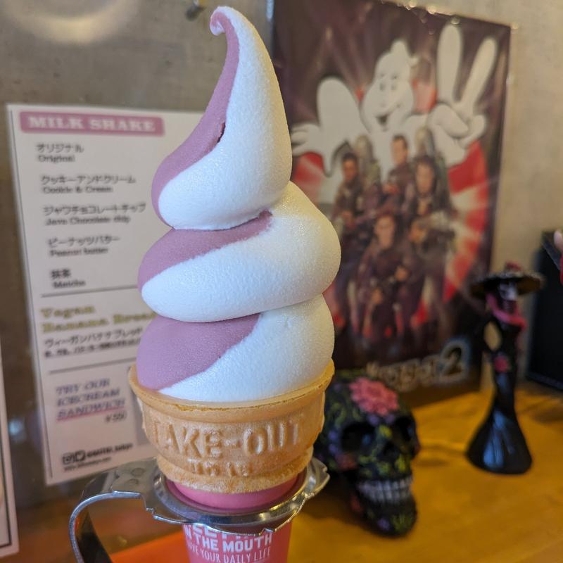 山梨県産巨峰のソフトクリーム(Melting in the mouth Tokyo)