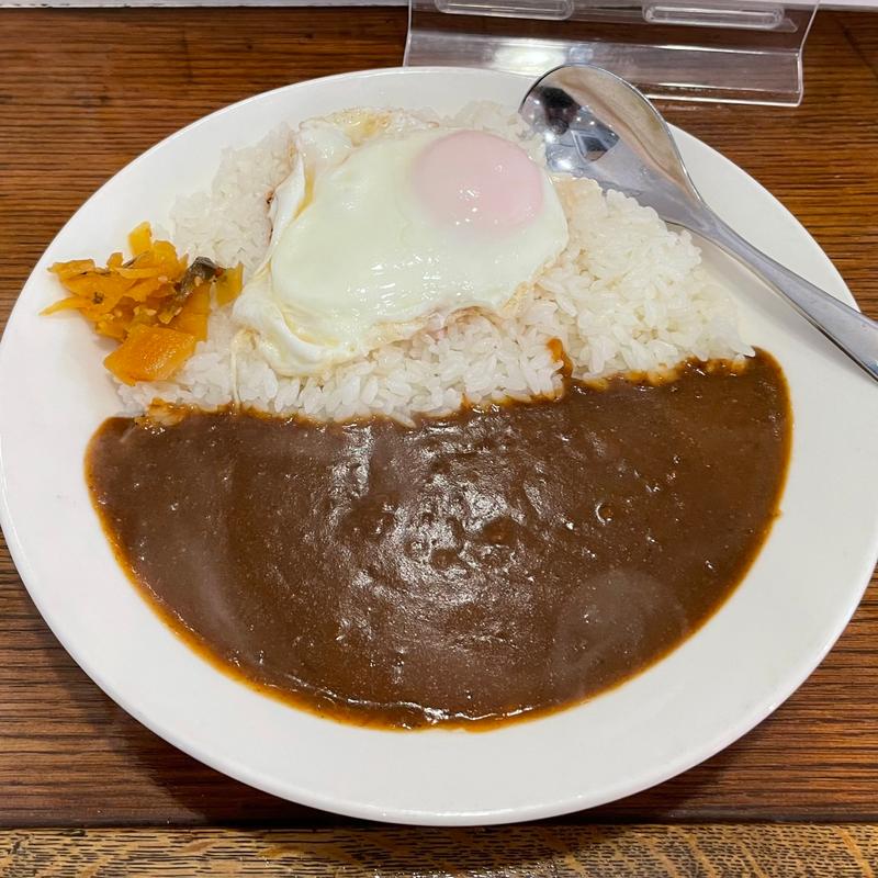プレーンカレー+目玉焼き(カレー専門店 Komi'z（コミズ）)