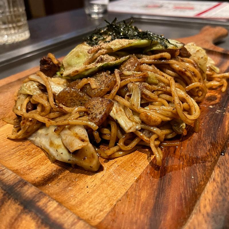 ぼっかけやきそば(大阪お好み焼 ねぎ焼 十々)