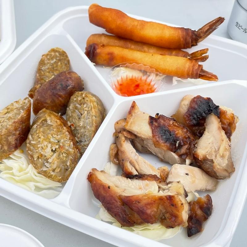 焼き鶏セット(バーン・プータイ)