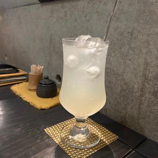 高知産柚子果汁100%柚子サイダー(銀杏 （ぎんなん）)
