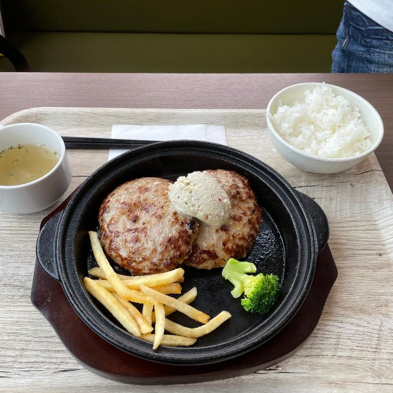 おろしバーグ定食300g(ファイヤーバーグ花川店)