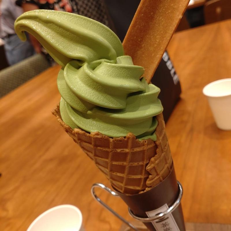 濃いお抹茶ソフト(茶寮翠泉)