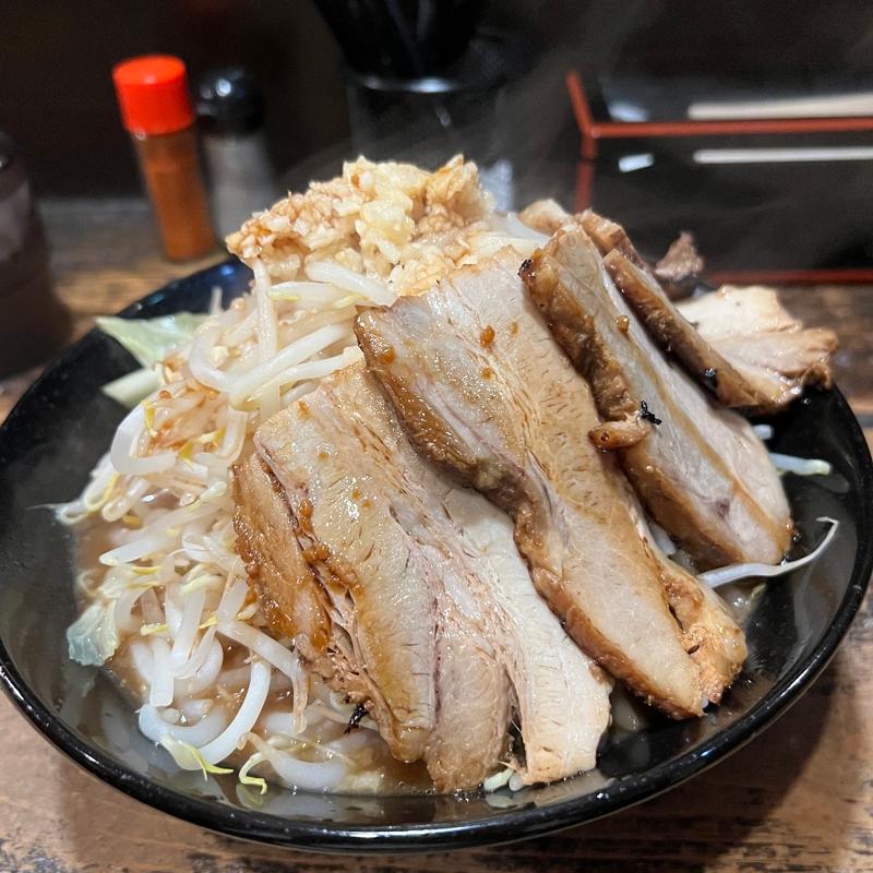 ドテチンラーメン　ニンニク　ヤサイマシ　カラメ(らーめん 勝三)