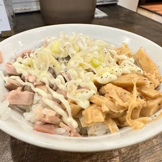 チャーマヨ丼(自家製麺オオモリ製作所)