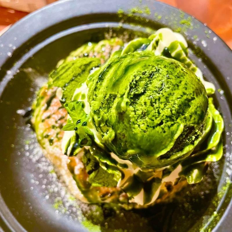 米粉入り抹茶パンケーキ(ブリオカフェ セノパーク津白塚店)