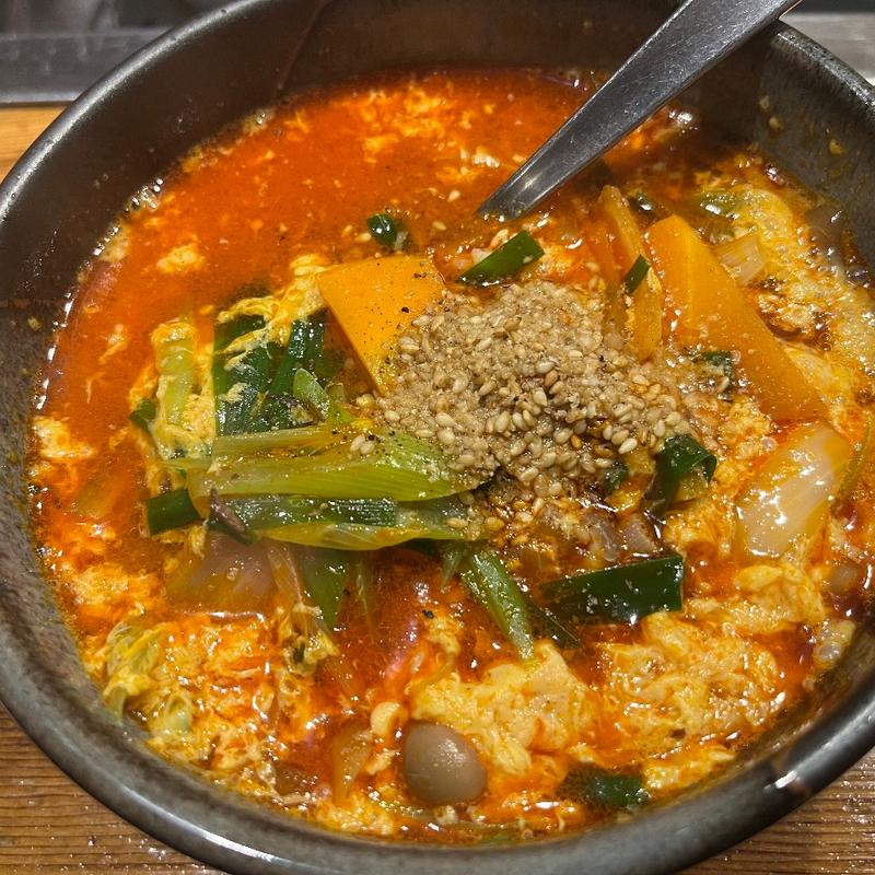 ユッケジャンスープ(焼肉牛門)