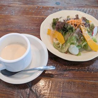 ランチサラダ＆スープ(TONDAMACHI CAFE)