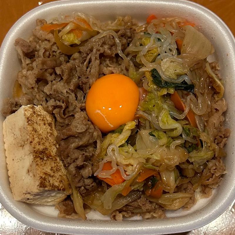 月見すきやき牛丼(中盛)(すき家 枚方中宮東之町店 )