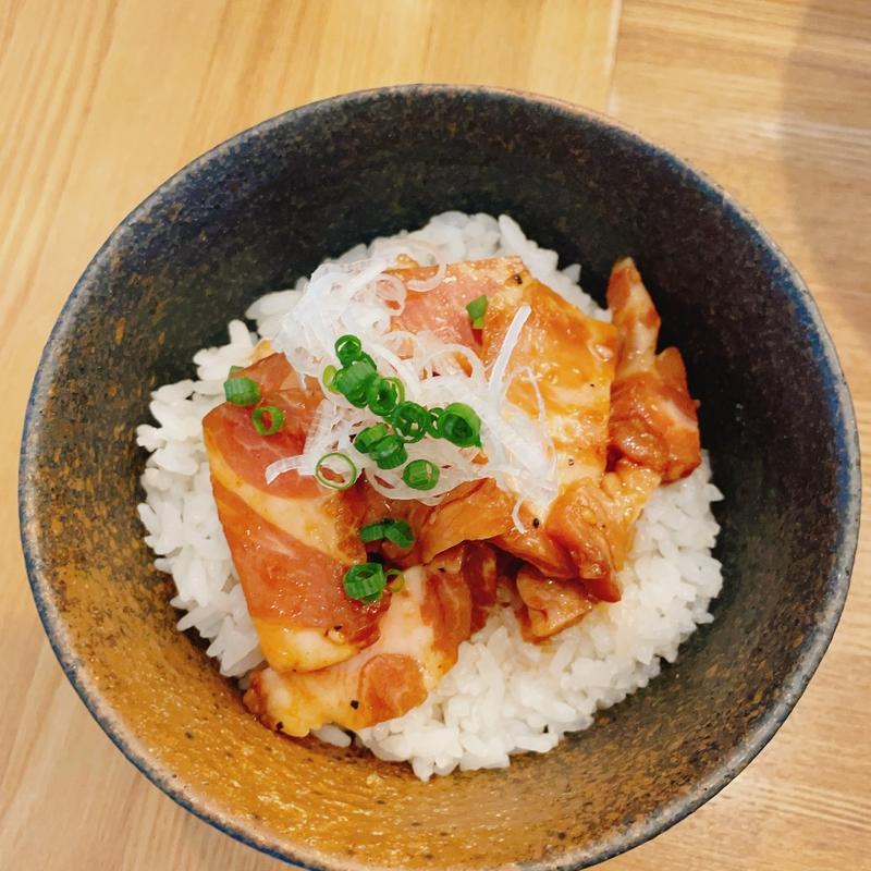 豚チャーシュー丼(麺屋 龍壽)