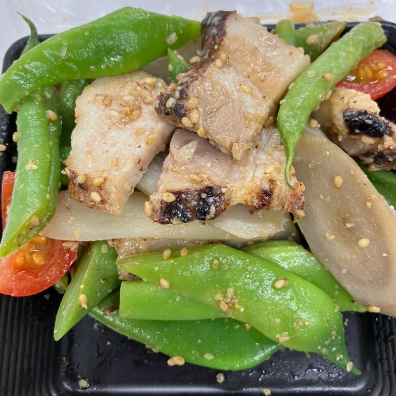 豚肉とインゲン・ゴボウのごま酢サラダ(大地ノ青果店)