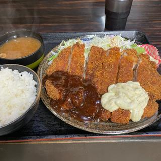 ジャンボチキン定食(寺子屋 （そうざい　うどん　丼物　寺子屋）)