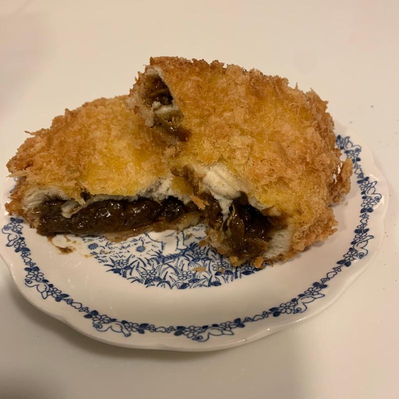 ゴーゴーチーズカレーパン(カレーパン専門店 YES！)