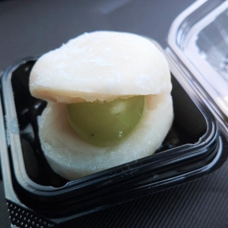 シャインマスカット大福(展勝地レストハウス )