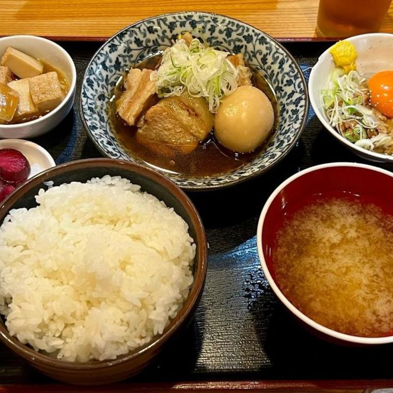 豚の角煮定食(くろ兵衛)