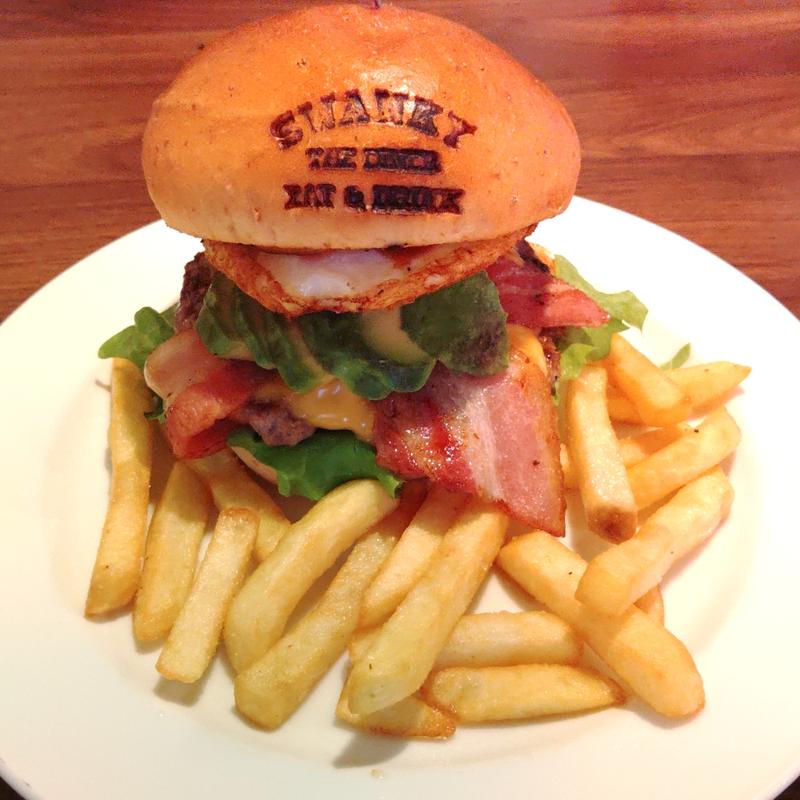 スワンキーバーガー(SWANKY THE DINER)
