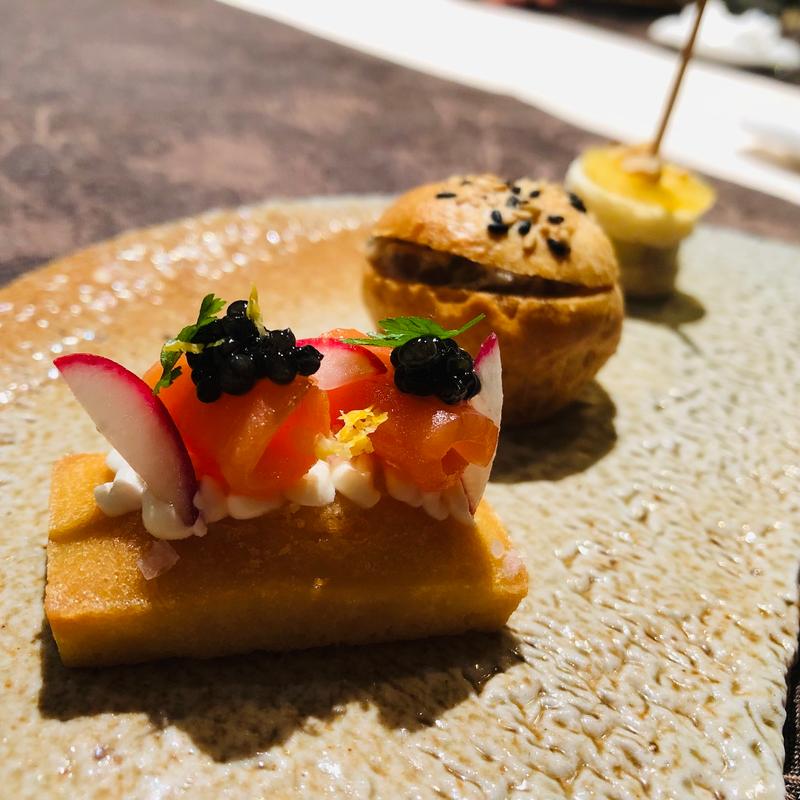 キャビアとサーモンのケークサレ(ターブルドシック （Table de Chic）)
