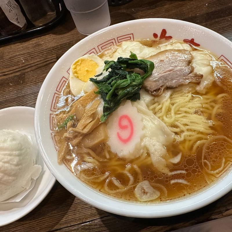 ワンタン麺(光来 （こうらい）)