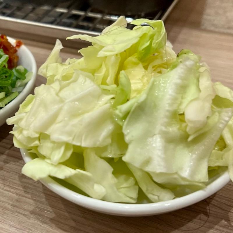 キャベツ(濃厚鶏白湯ラーメン 鶏味万彩)