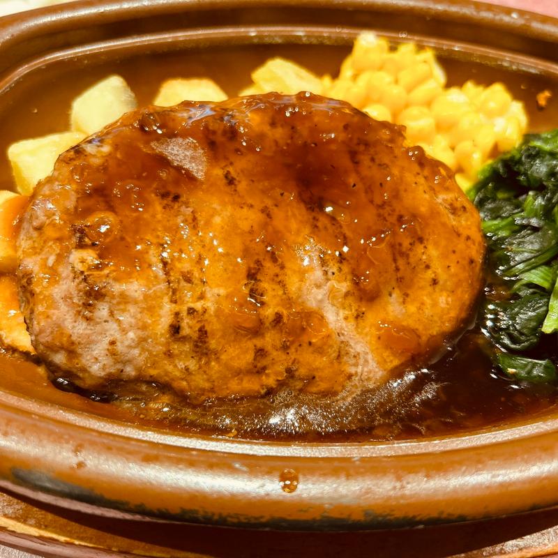 オニオンソースハンバーグ(牛100パーセント)(サイゼリヤ 梅田センタービル店)