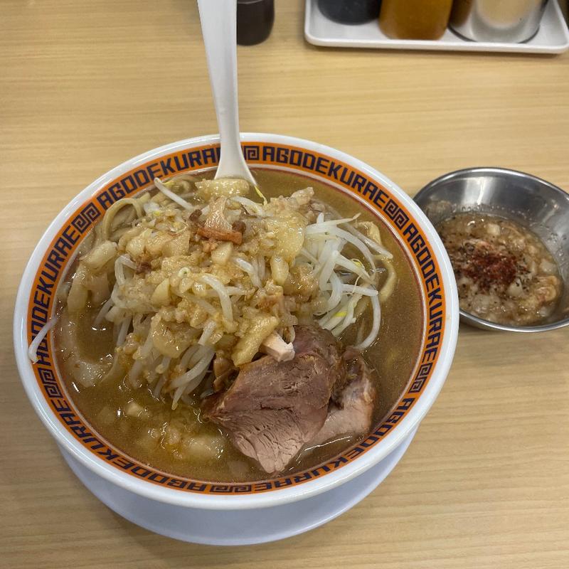 ラーメン　豚1枚(顎で喰らえ)