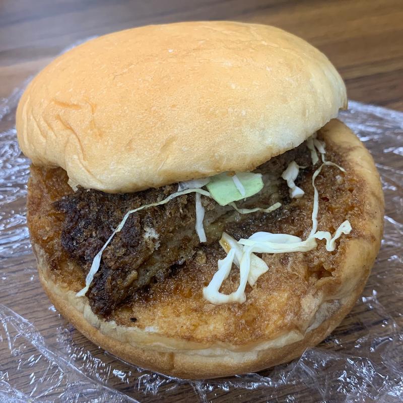 坂上バーガー(ブタカツ)(稲垣商店)