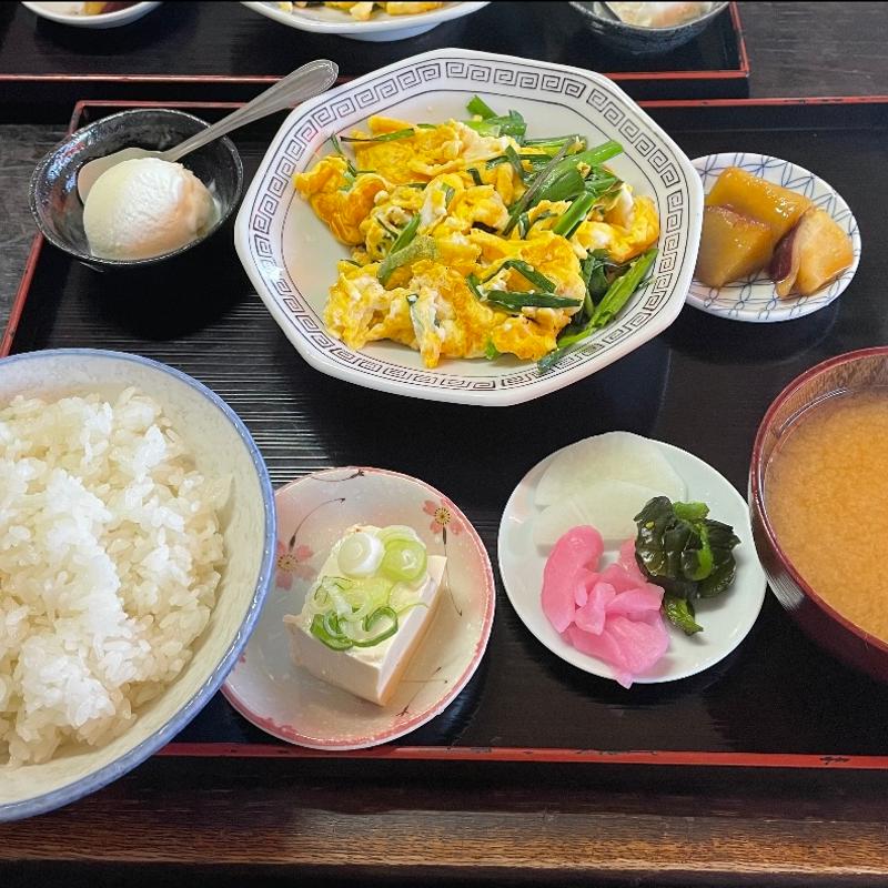 ニラ玉子定食(一本杉食堂)