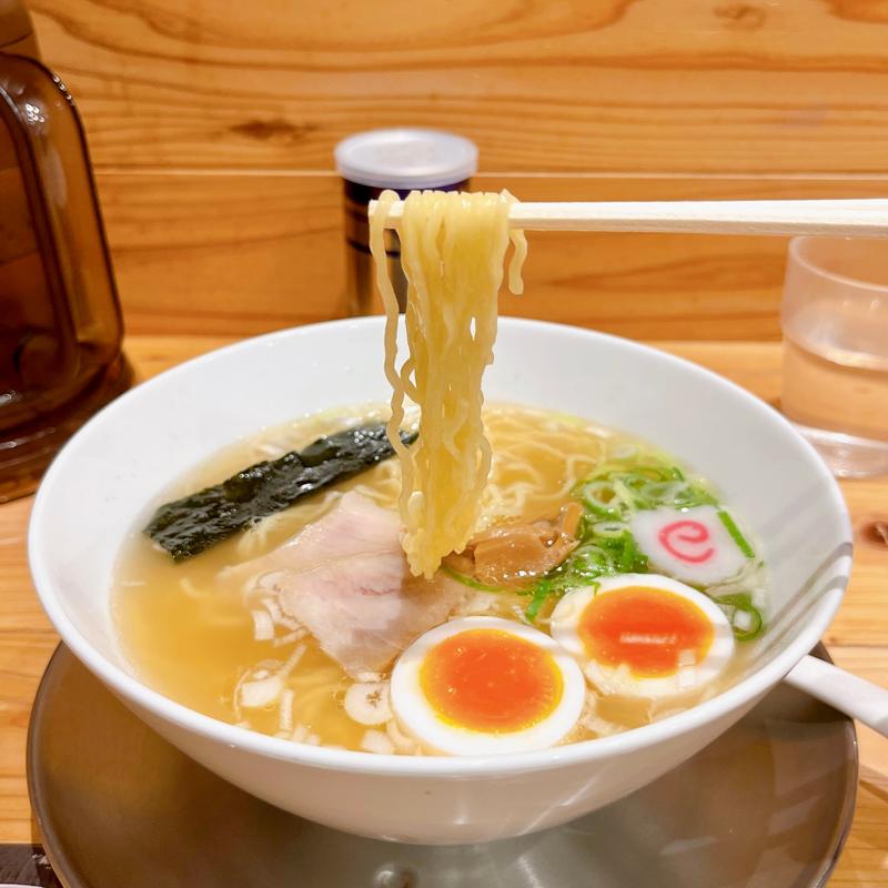 (かもめ食堂) 気仙沼ラーメン潮玉子入レギュラー(新横浜ラーメン博物館)