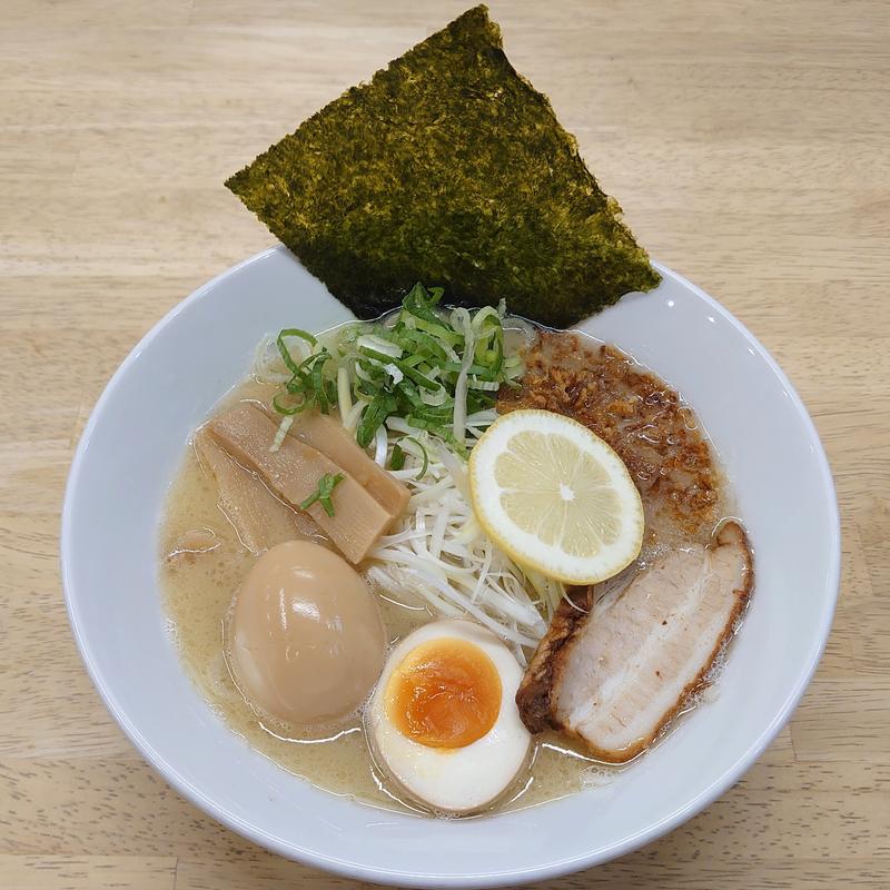 鶏白湯ラーメン(ラーメン 真心家)