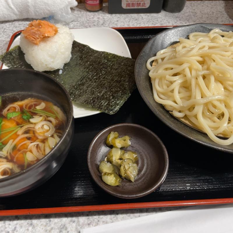 肉汁うどん　鮭おにぎり(杏樹)