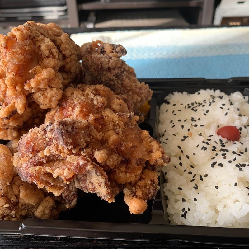 マイクロバス盛 S(デカ盛り唐揚げ専門店キッチン BUS STOP)