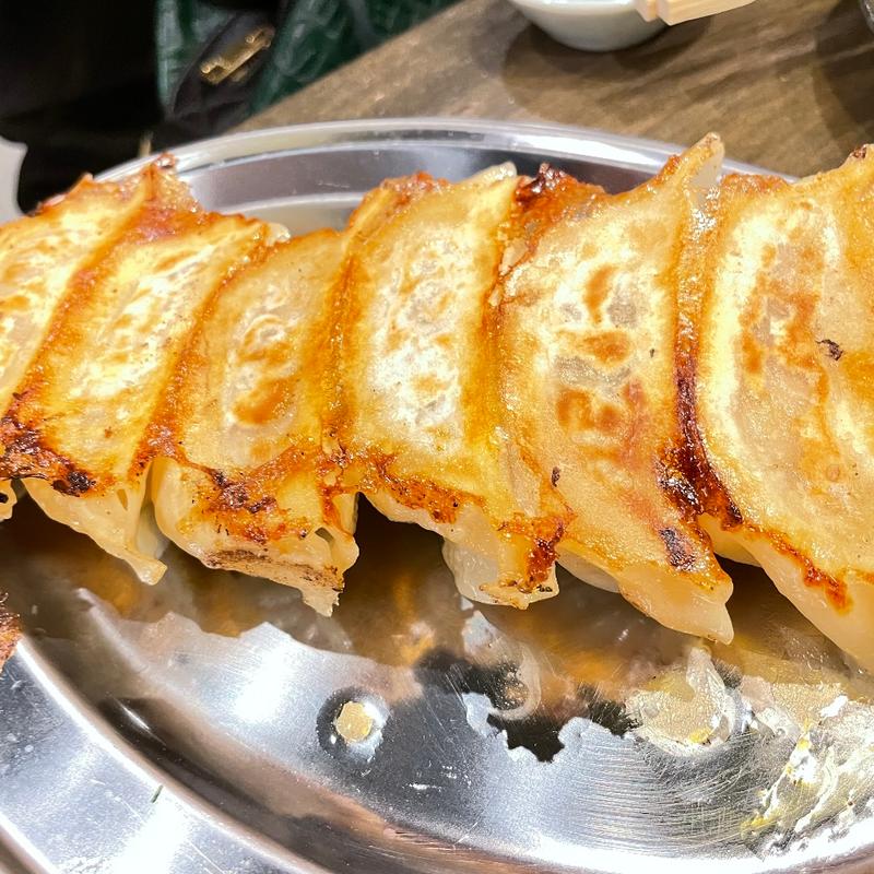 ジューシー餃子6ケ(肉汁餃子製作所 食べ放題居酒屋 餃子のかっちゃん 今池店)