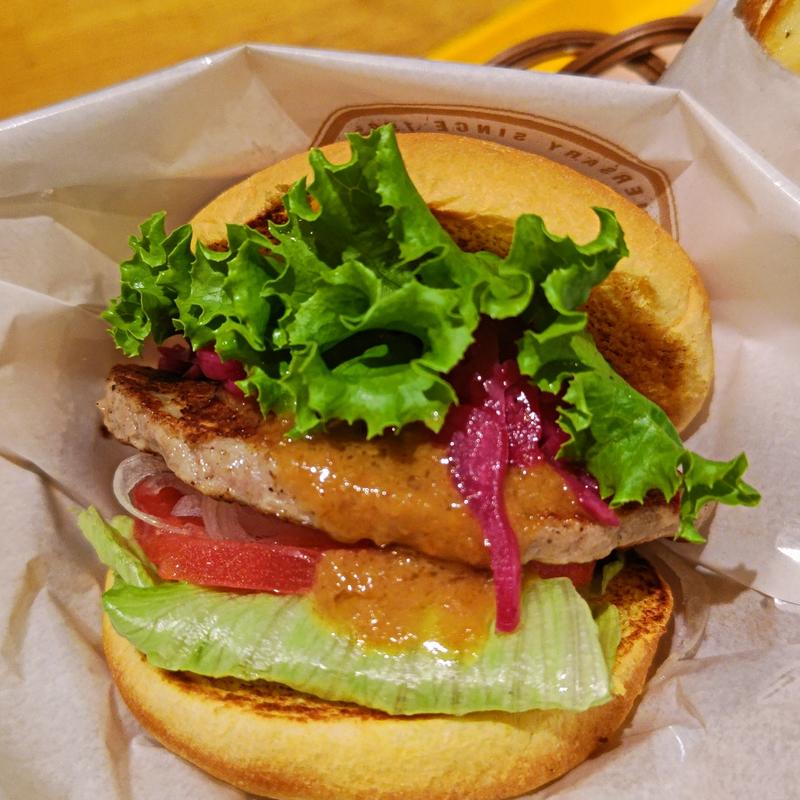 ガーデンサラダバーガー(フレッシュネスバーガー山下)