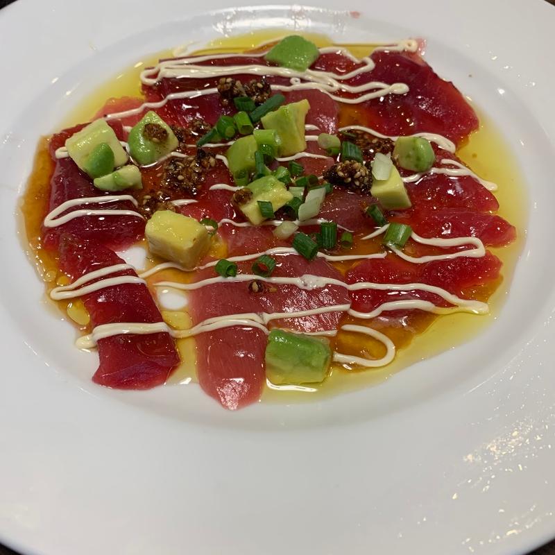 マグロ中落ちとアボカドのカルパッチョ(だん家 新宿ＮＳビル店)