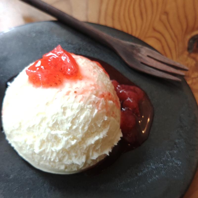 レアチーズケーキ(東向島珈琲店)