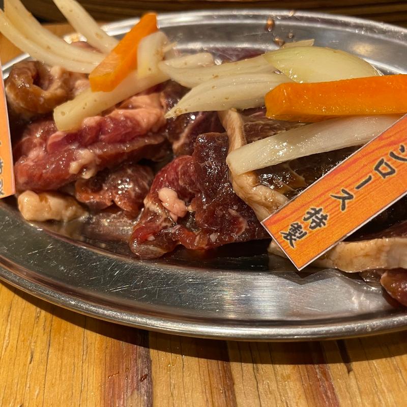 ＜味付けジンギスカン＞　マトンロース(羊肉酒場 悟大 大手町店)