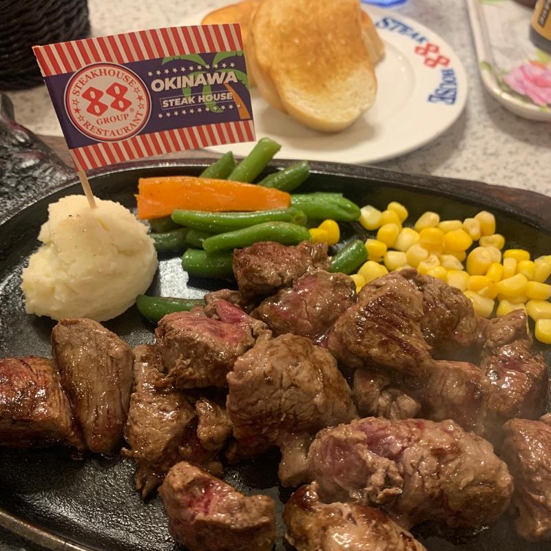 カットステーキ200g(ステーキハウス８８ 辻本店)