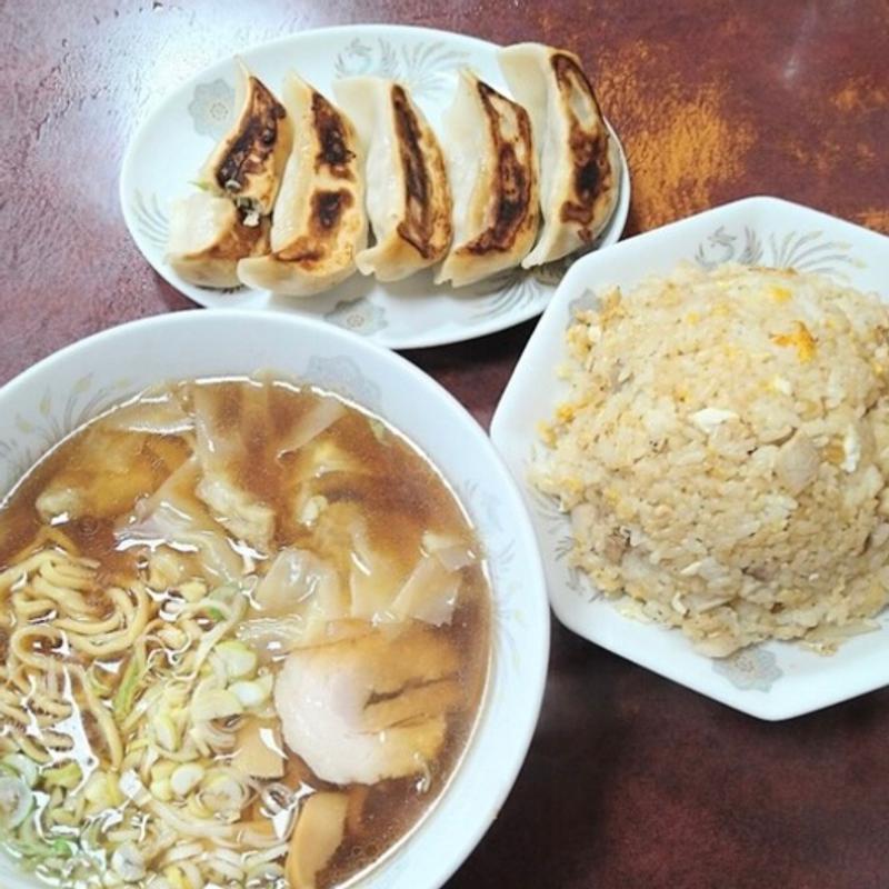 ワンタンめん　チャーハン大盛　餃子(珍來 草加バイパス店 （珍来）)