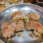 ホホ肉(大阪西成もつ肉商店)