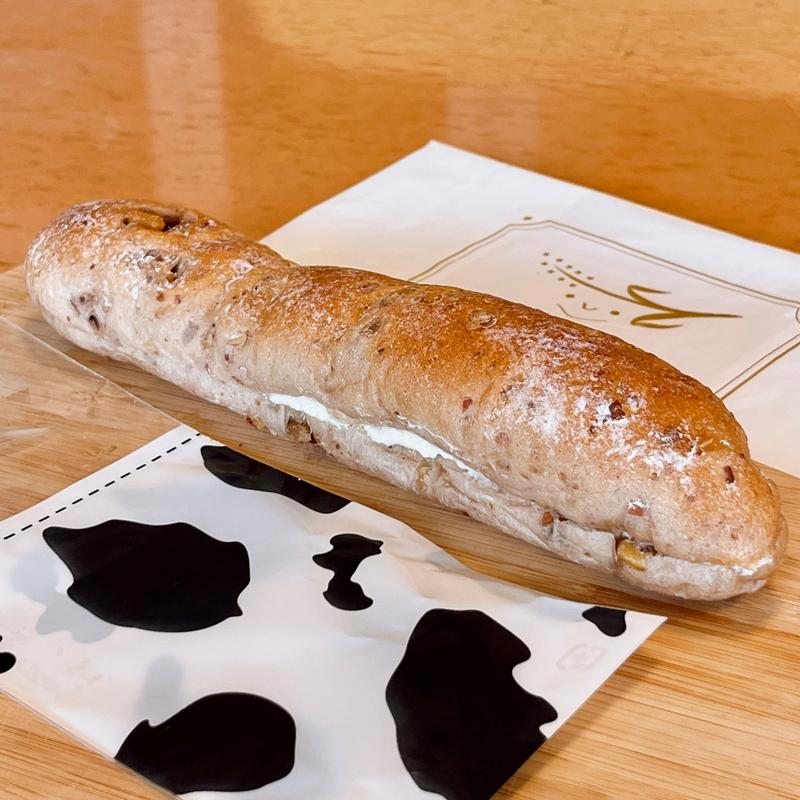 くるみミルクスティック(Bakery コムギノホシ 下井草)