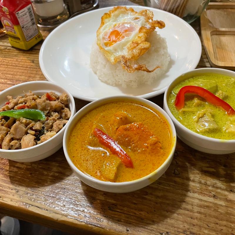 ミニオールセット(バンコックコスモ食堂)