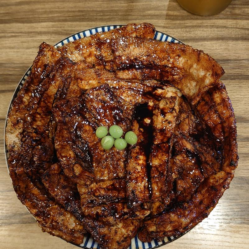 帯広豚丼　肉増し(豚や 西神田店)