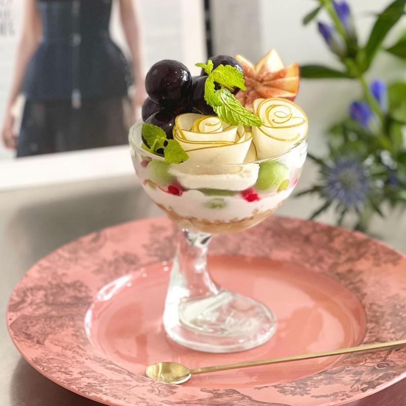 ヴィーガンオータムフルーツパフェ(CAFE attmos. 【カフェアットモス】)